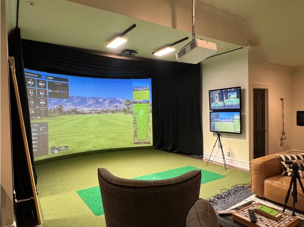 Completed enclosed golf simulator room installed by ynVISION